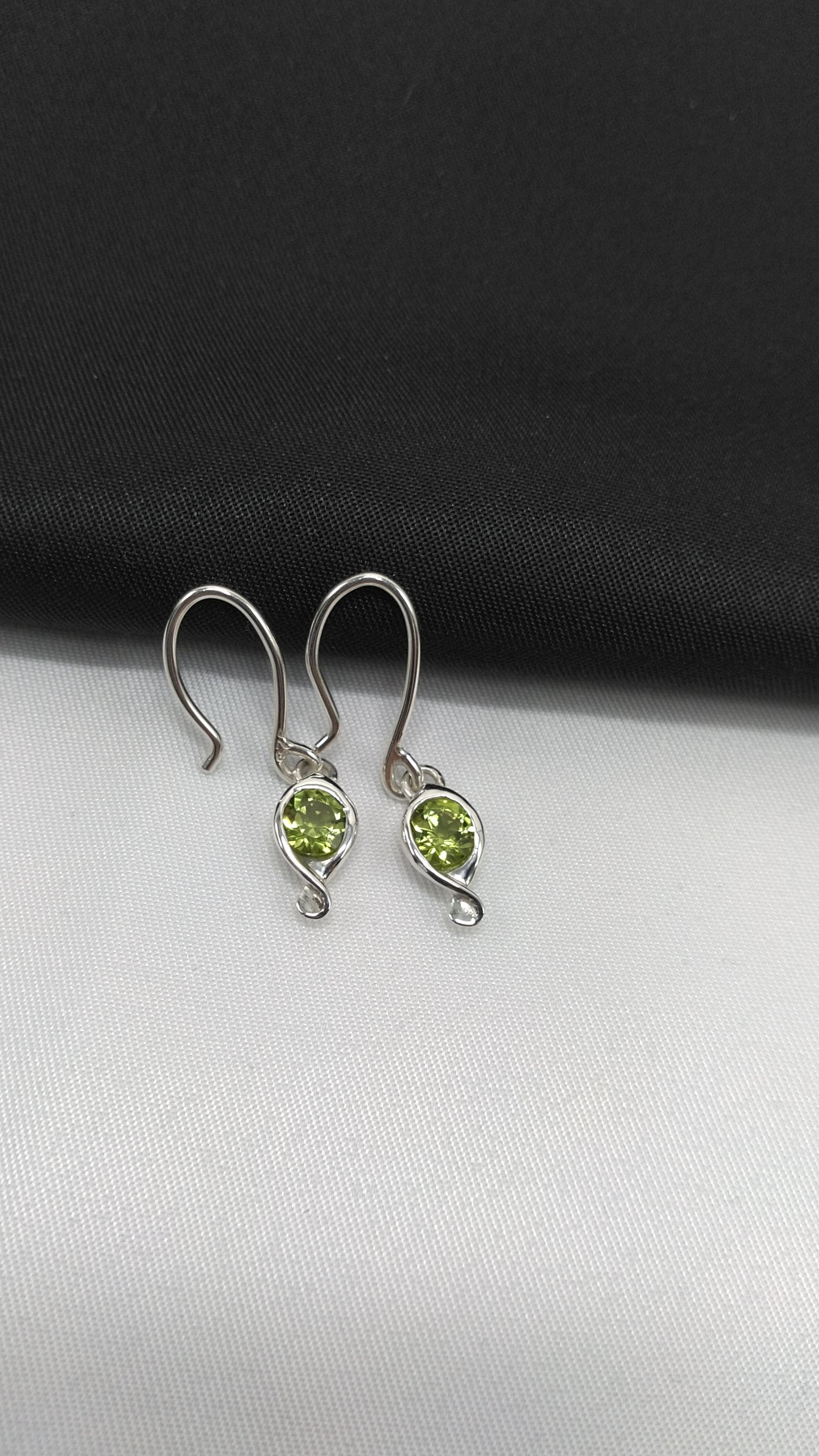 Peridot Twist Earrings in Silver