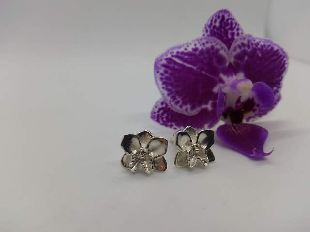 Orchid Studs in Silver with Diamonds