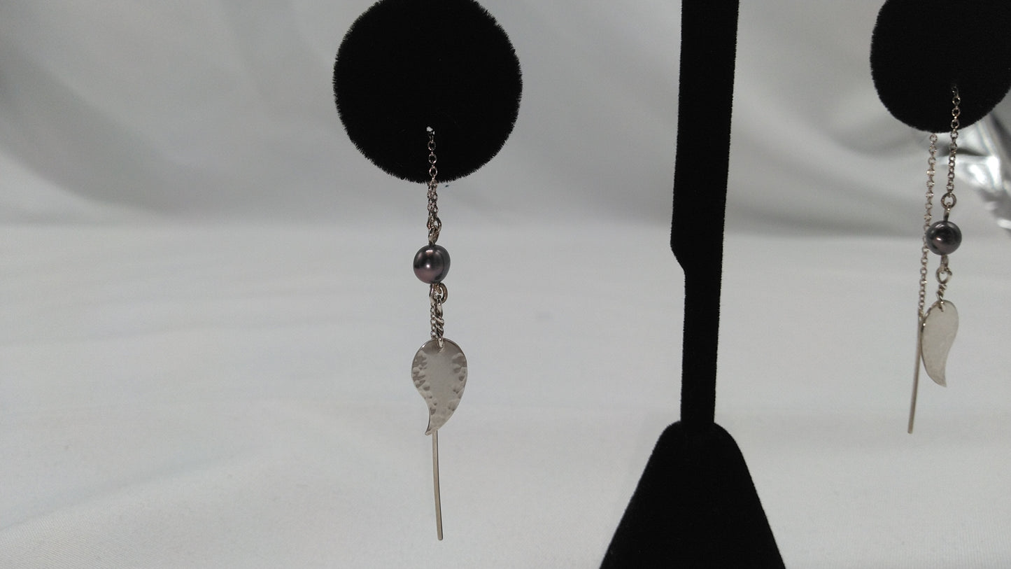 Peacock Pearl and Silver Threaders