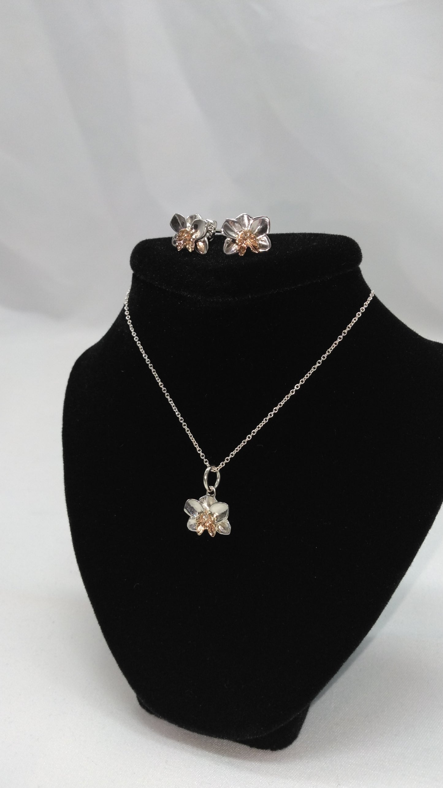 Orchid Set in Silver and 14K Yellow Gold with Diamonds