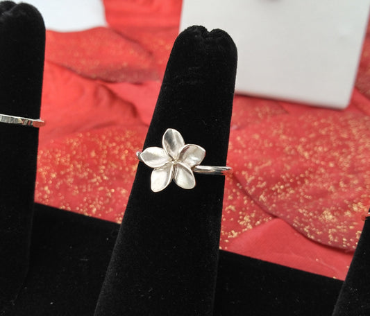 Plumeria Ring in Silver