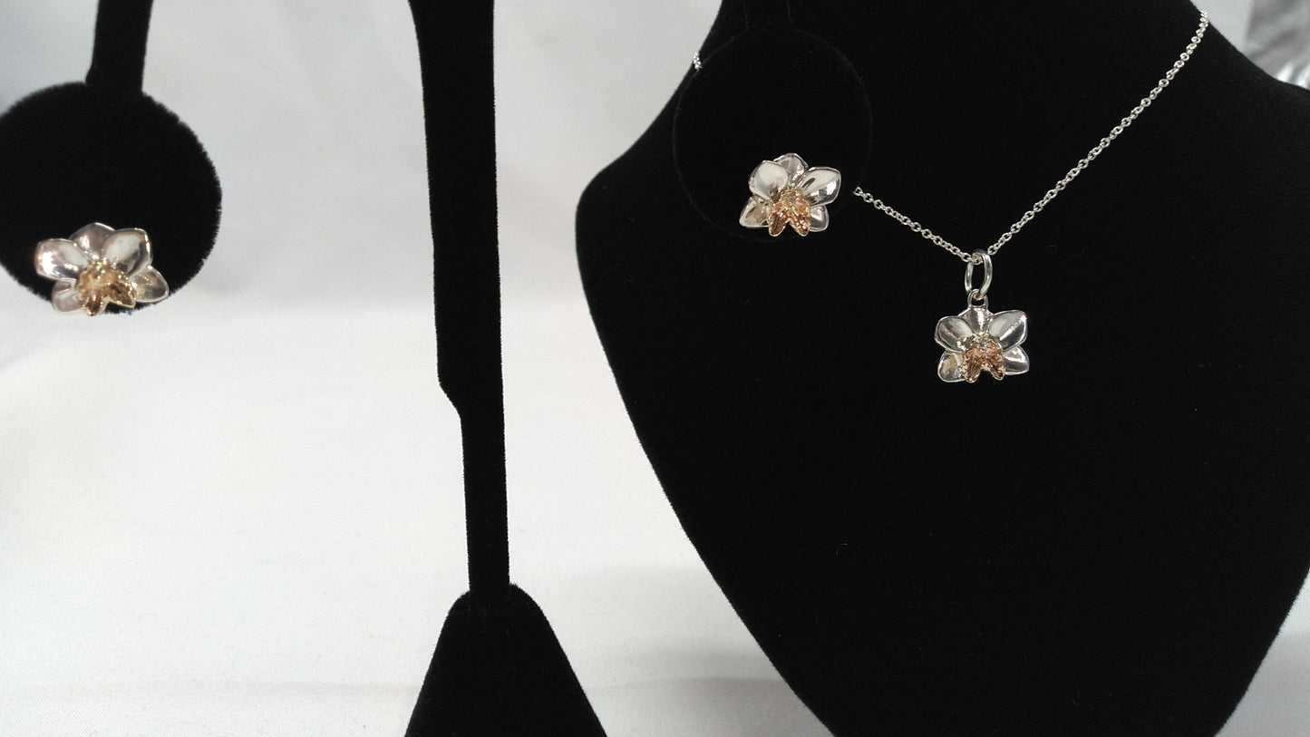 Orchid Set in Silver and 14K Yellow Gold with Diamonds