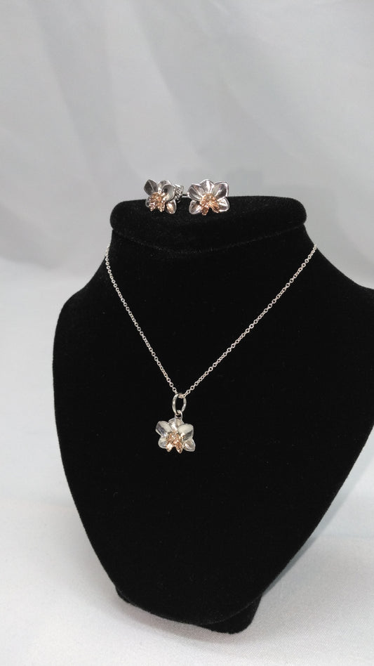 Orchid Set in Silver and 14K Yellow Gold with Diamonds