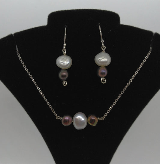White and Peacock Pearl Silver Set